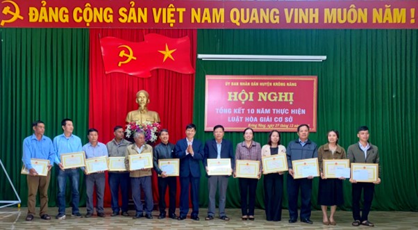 Krong nang TK 10 nam hoa giai.1